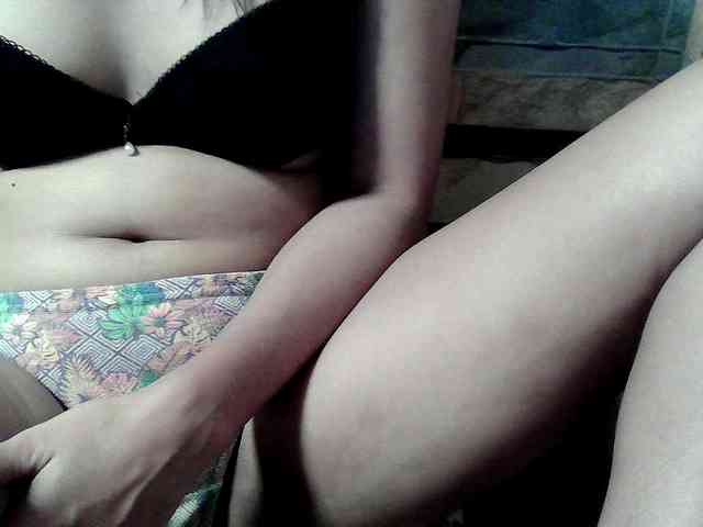 HornyNica webcam