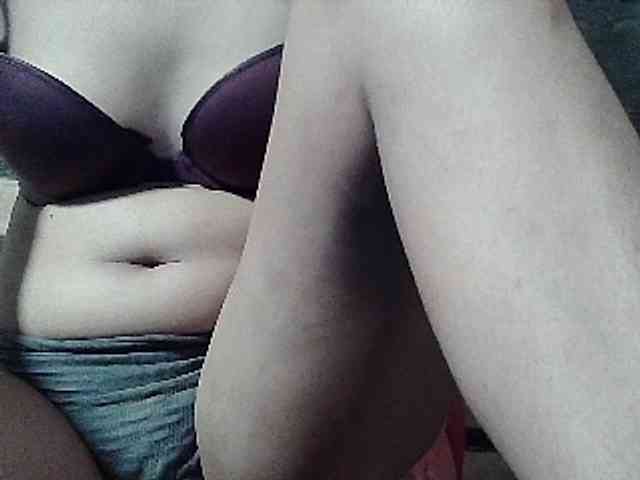 HornyNica webcam