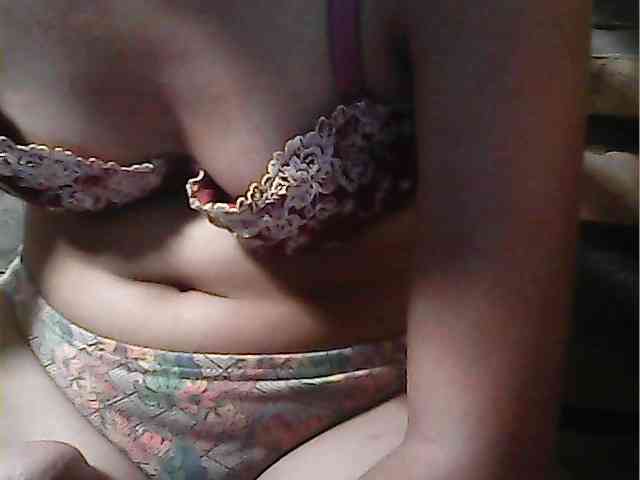 flowerhairypinay Live Webcam on {site_name}