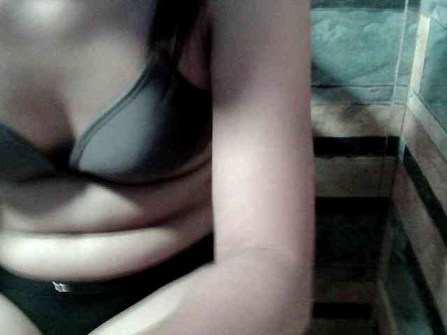 HornyNica webcam