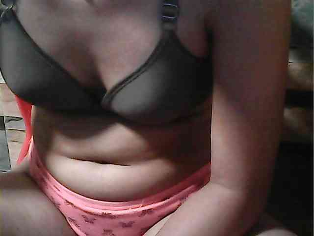 HornyNica webcam