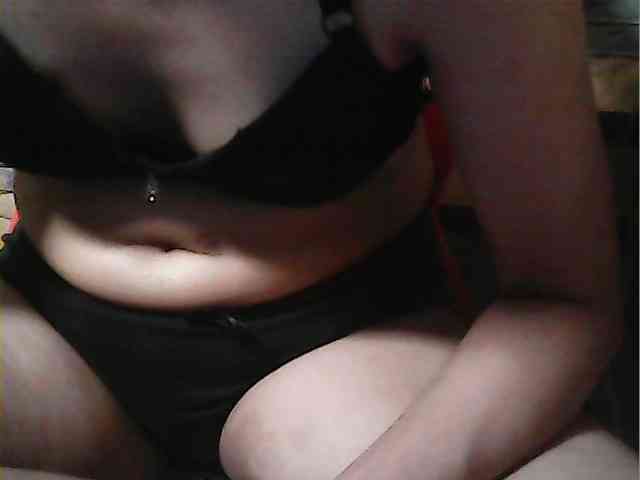 HornyNica webcam