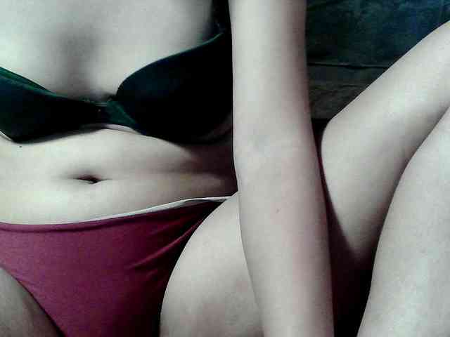 HornyNica webcam