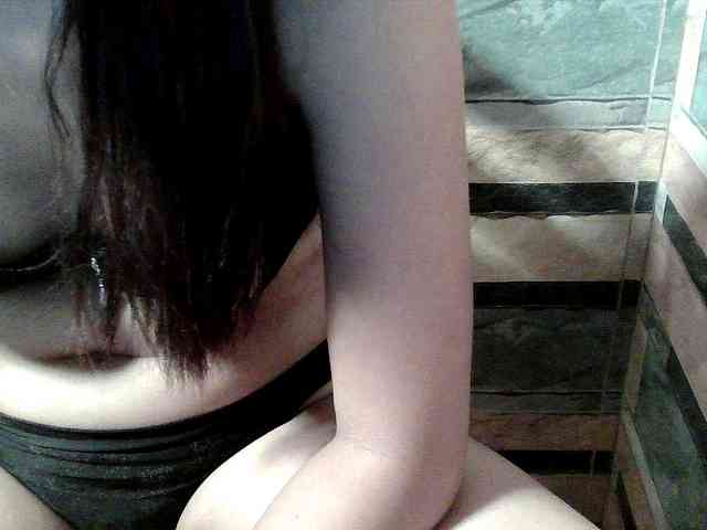 HornyNica webcam