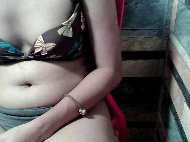 HornyNica webcam