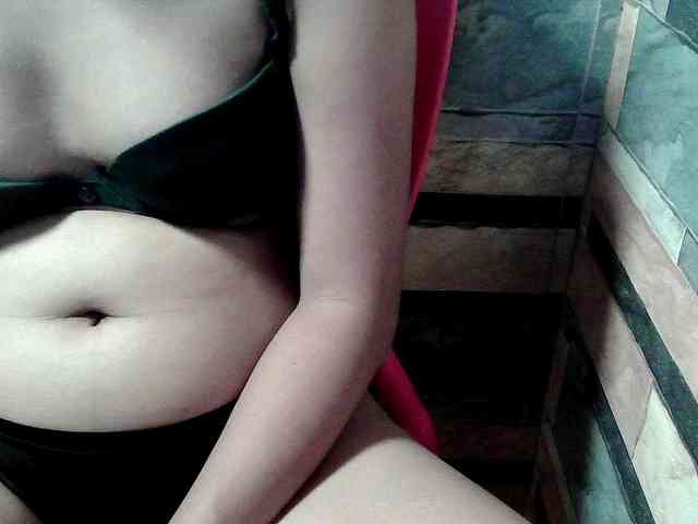 HornyNica webcam