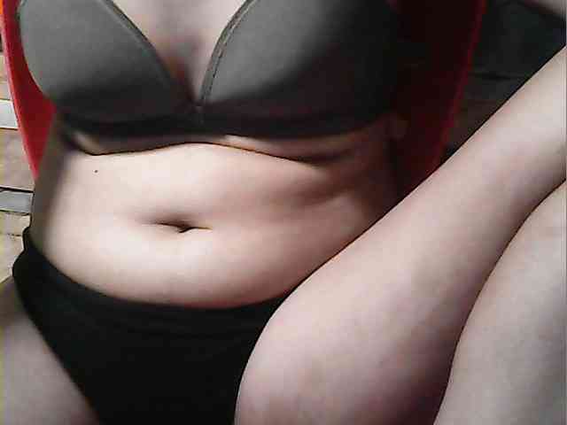 HornyNica webcam
