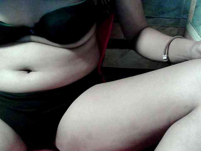 HornyNica webcam