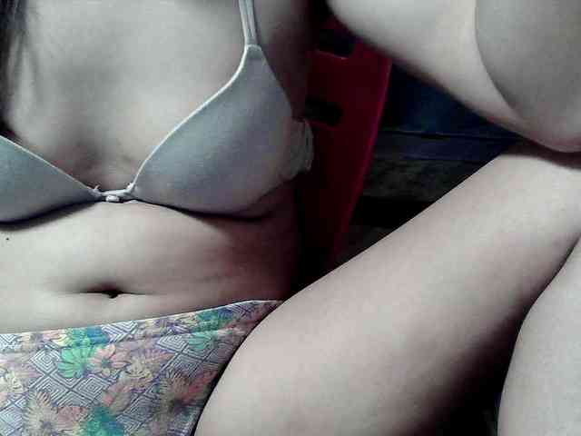 HornyNica webcam