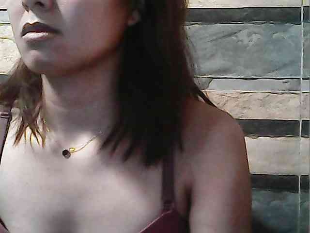 HornyNica webcam