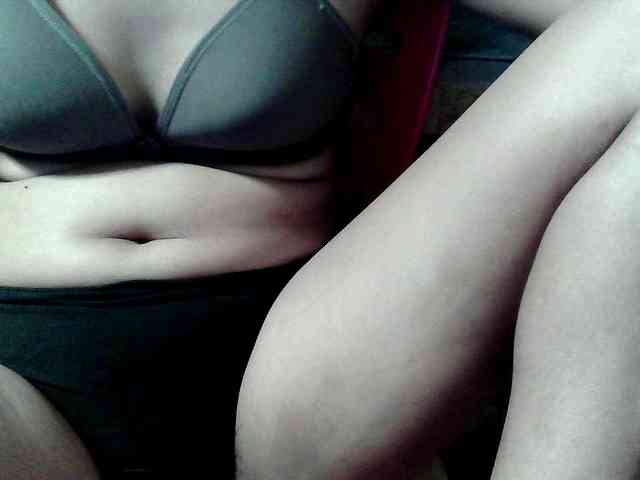HornyNica webcam