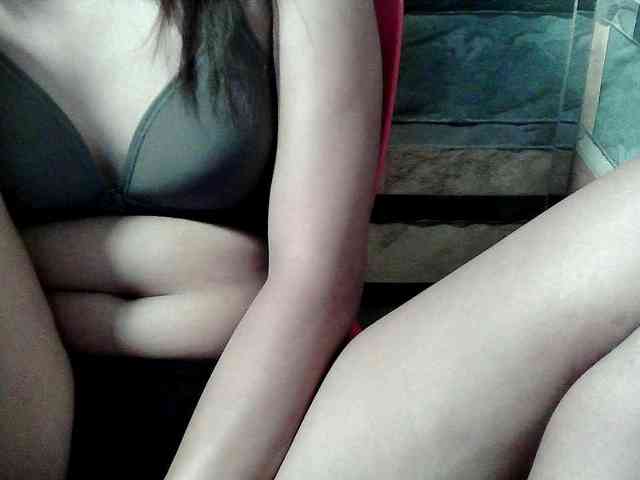 HornyNica webcam