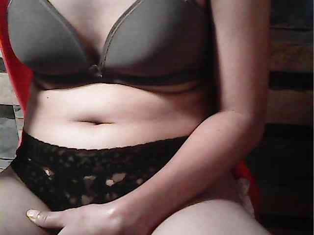 HornyNica webcam