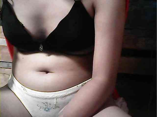 flowerhairypinay Live Webcam on BongaCams