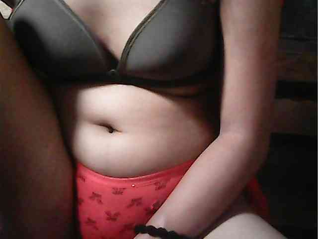 HornyNica webcam