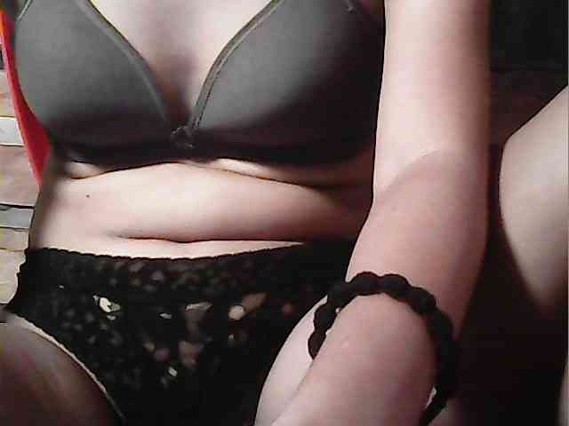 HornyNica webcam