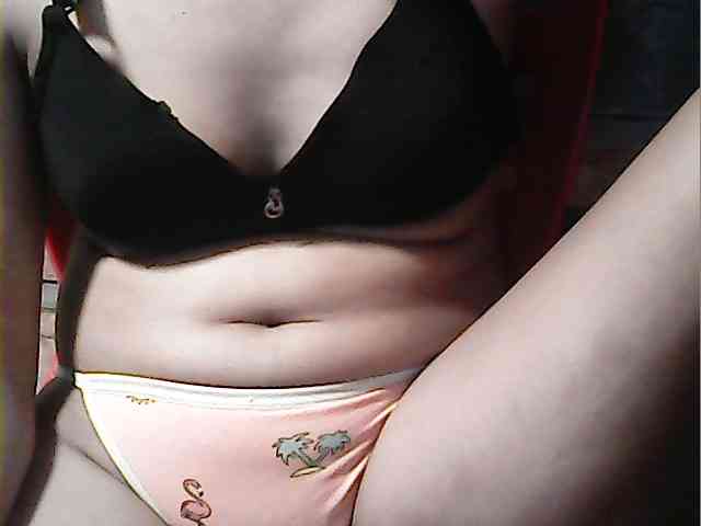 HornyNica webcam