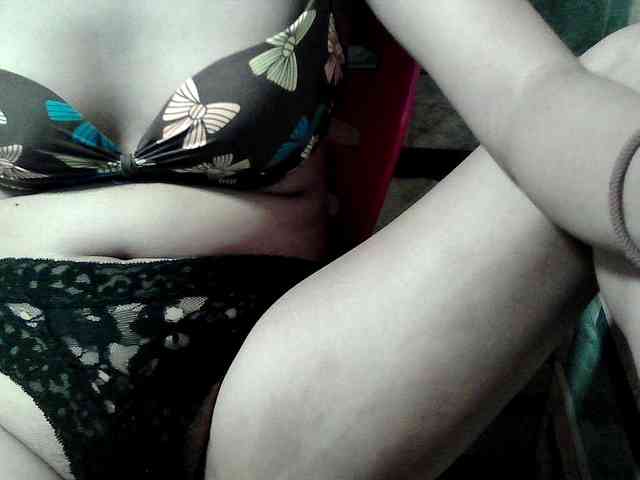 HornyNica webcam