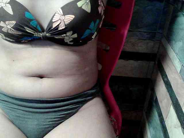 HornyNica webcam
