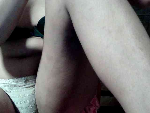 HornyNica webcam