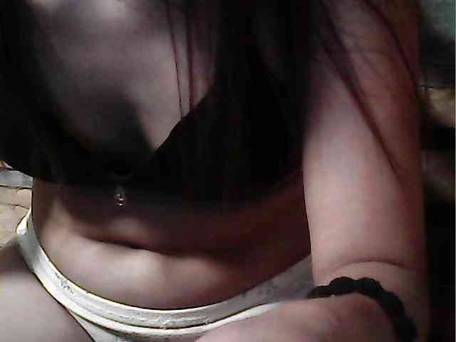 HornyNica webcam