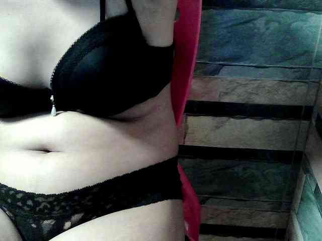 HornyNica webcam