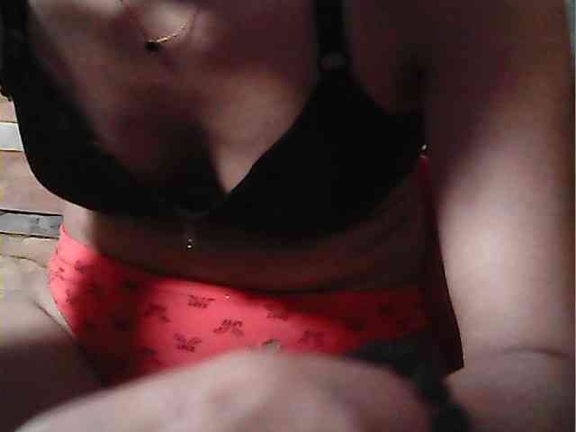 HornyNica webcam