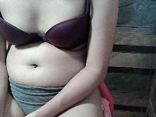 HornyNica webcam