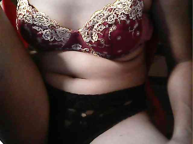 HornyNica webcam