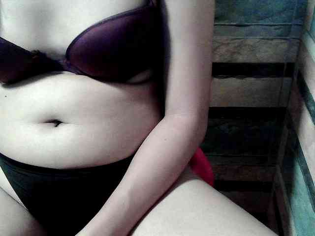 HornyNica webcam