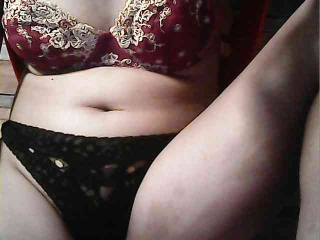 HornyNica webcam