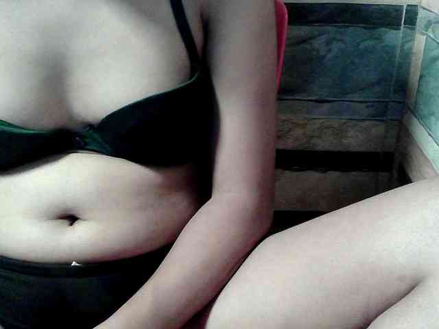 HornyNica webcam