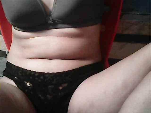 HornyNica webcam