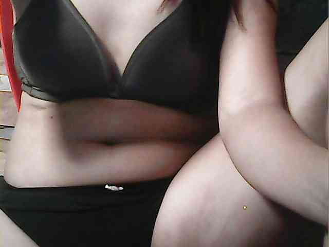 HornyNica webcam