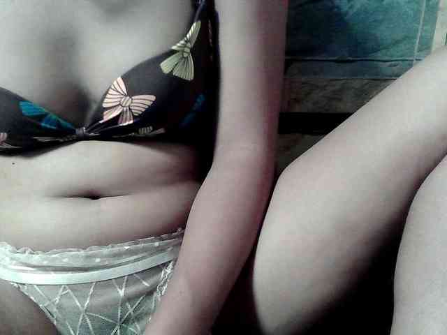 HornyNica webcam