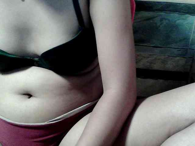 HornyNica webcam
