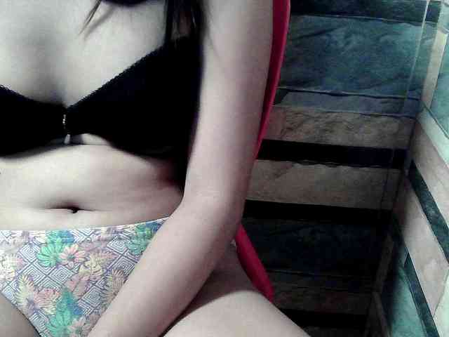 HornyNica webcam