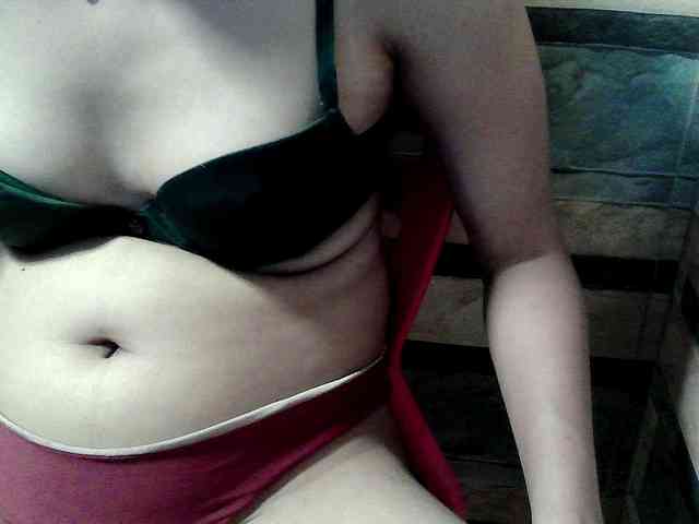 HornyNica webcam