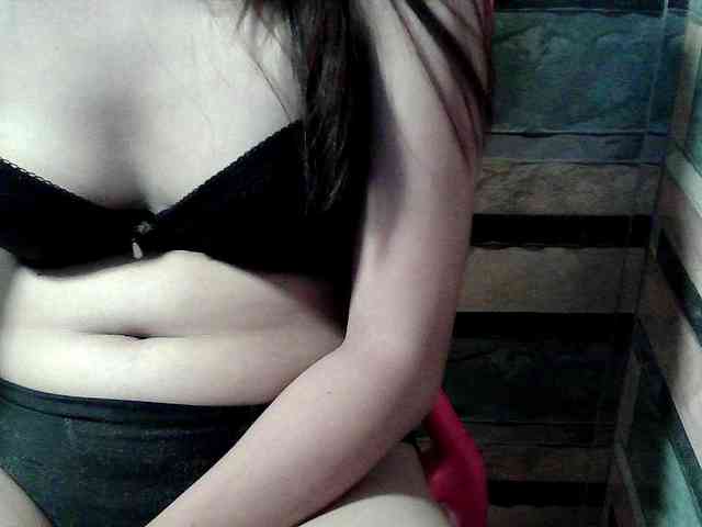HornyNica webcam