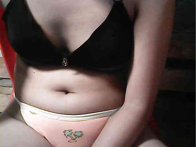 HornyNica webcam