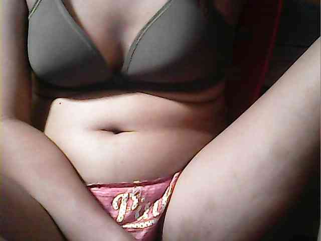 HornyNica webcam