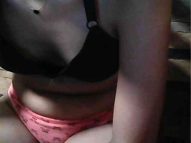 HornyNica webcam