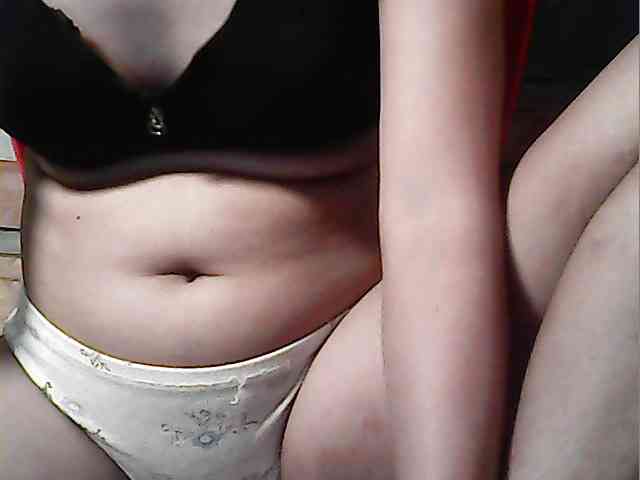 HornyNica webcam