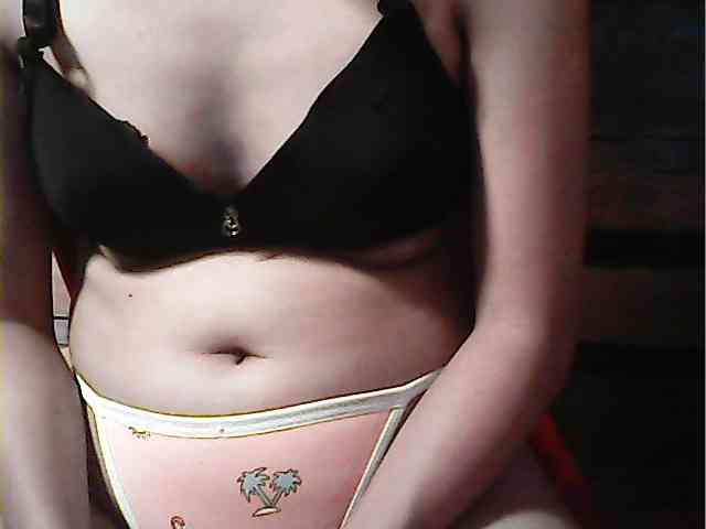 HornyNica webcam