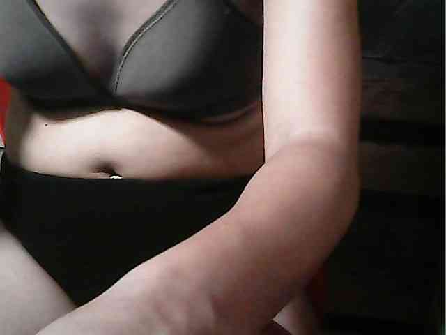 HornyNica webcam