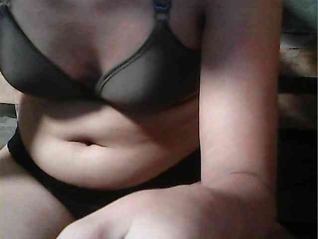 HornyNica webcam