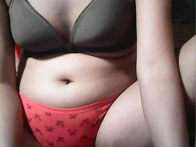 HornyNica webcam