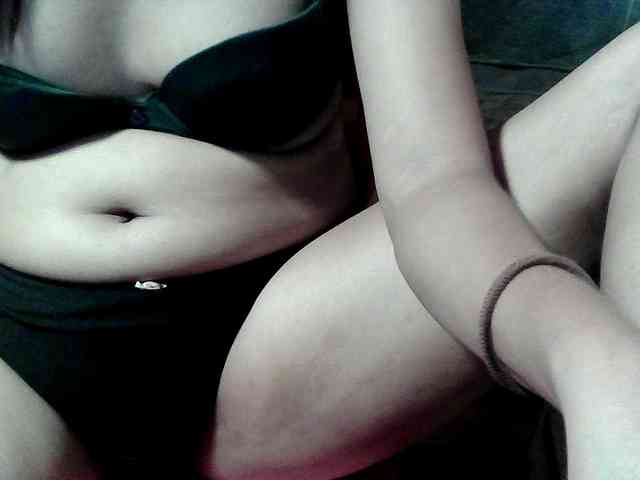 HornyNica webcam