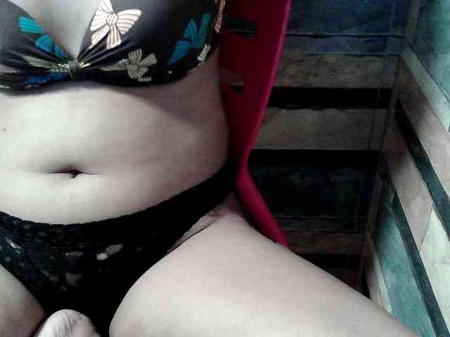 HornyNica webcam