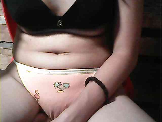 HornyNica webcam